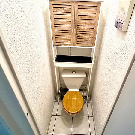 Proche Avec Piscine